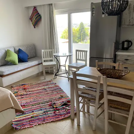 Kostas Apartman Faliráki