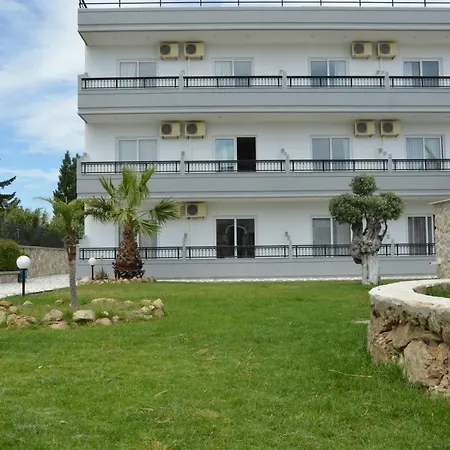 Kostas Studios Apartment *
