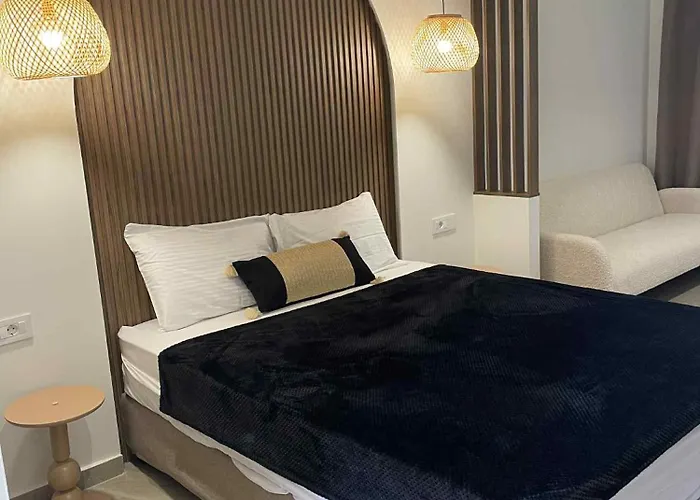 Kostas * ファリラキ