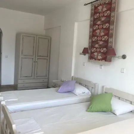 Kostas Appartement *
